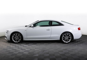 Подержанный автомобиль Audi A5 Coupe 2013 года (8 фото)