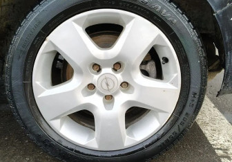 Подержанный автомобиль Opel Zafira Compactvan 2012 года (9 фото)