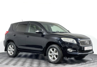 Подержанный автомобиль Toyota RAV4 2011 года (3 фото)