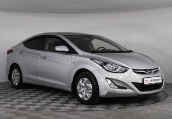 Подержанный автомобиль Hyundai Elantra Sedan 2015 года (3 фото)