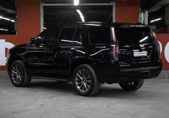 Подержанный автомобиль Cadillac Escalade Suv 2019 года (7 фото)