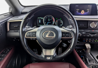 Подержанный автомобиль Lexus RX 2016 года (22 фото)