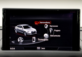 Подержанный автомобиль Audi A3 Sedan 2017 года (15 фото)