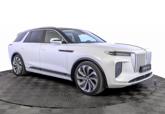 Подержанный автомобиль Hongqi E-HS9 2023 года (3 фото)