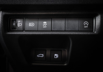 Подержанный автомобиль Toyota Camry Sedan 2024 года (19 фото)