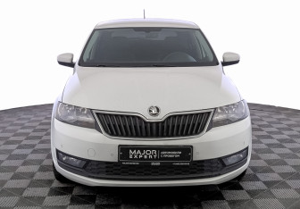 Подержанный автомобиль Skoda Rapid Liftback 2019 года (2 фото)