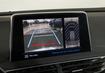 Подержанный автомобиль Peugeot 5008 Suv 2021 года (17 фото)