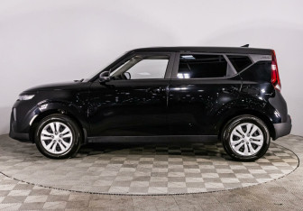 Подержанный автомобиль Kia Soul 2022 года (3 фото)