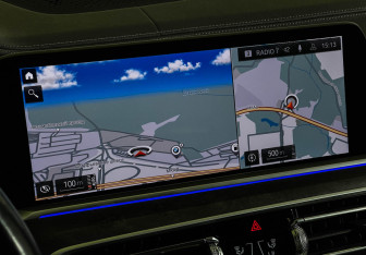 Подержанный автомобиль BMW X5 2021 года (19 фото)