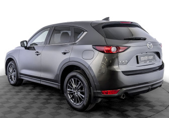 Подержанный автомобиль Mazda CX-5 2020 года (7 фото)