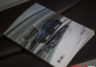 Подержанный автомобиль Geely Monjaro 2023 года (25 фото)