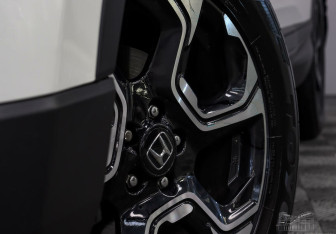 Подержанный автомобиль Honda CR-V 2017 года (7 фото)