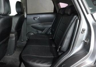 Подержанный автомобиль Nissan Qashqai 2013 года (12 фото)