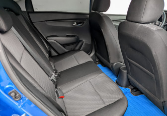 Подержанный автомобиль Kia Rio Sedan 2018 года (12 фото)