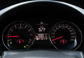 Подержанный автомобиль Nissan Qashqai 2010 года (9 фото)