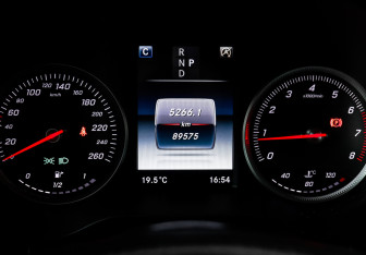 Подержанный автомобиль Mercedes-Benz GLC Coupe 2017 года (11 фото)