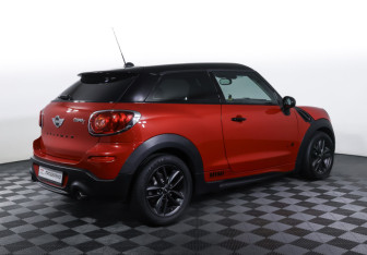 Подержанный автомобиль MINI Paceman 2013 года (5 фото)