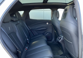 Подержанный автомобиль Omoda C7 2025 года (29 фото)