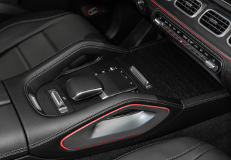 Новый Mercedes-Benz GLE 2025 (17 фото)
