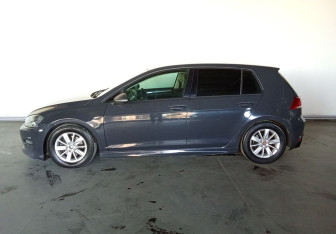 Подержанный автомобиль Volkswagen Golf Hatchback 2013 года (7 фото)