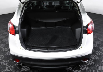 Подержанный автомобиль Mazda CX-5 2012 года (10 фото)