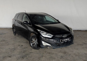 Подержанный автомобиль Hyundai i40 Wagon 2013 года (3 фото)