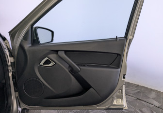 Подержанный автомобиль LADA (ВАЗ) Granta Sedan 2022 года (24 фото)