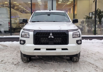 Новый Mitsubishi L200 2025 (2 фото)