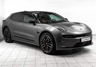 Подержанный автомобиль Zeekr 001 2023 года (3 фото)