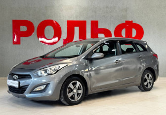 Подержанный автомобиль Hyundai i30 Wagon 2013 года (9 фото)