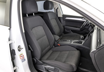 Подержанный автомобиль Volkswagen Passat Sedan 2019 года (24 фото)