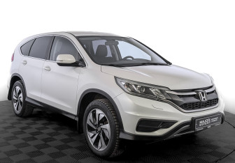 Подержанный автомобиль Honda CR-V 2015 года (3 фото)