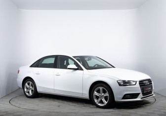 Подержанный автомобиль Audi A4 Sedan 2013 года (3 фото)