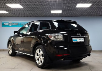Подержанный автомобиль Mazda CX-7 2010 года (7 фото)