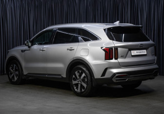 Подержанный автомобиль Kia Sorento 2020 года (7 фото)
