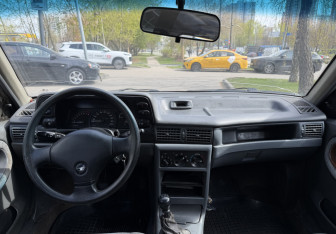 Подержанный автомобиль Daewoo Nexia Sedan 2003 года (9 фото)