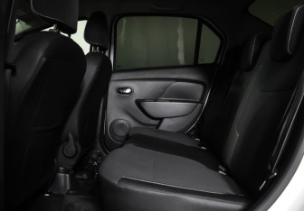 Подержанный автомобиль Renault Logan Sedan 2022 года (12 фото)