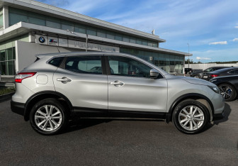 Подержанный автомобиль Nissan Qashqai 2015 года (4 фото)