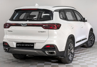 Подержанный автомобиль Chery Tiggo 8 2020 года (5 фото)