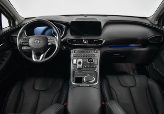 Подержанный автомобиль Hyundai Santa Fe 2021 года (6 фото)