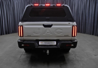 Подержанный автомобиль JAC T9 2025 года (6 фото)