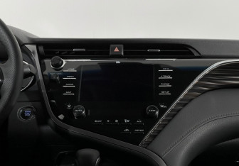 Подержанный автомобиль Toyota Camry Sedan 2019 года (12 фото)