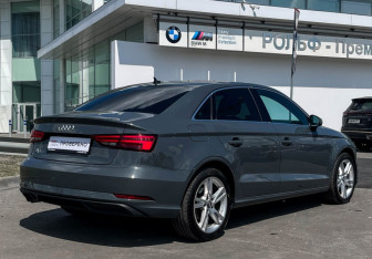 Подержанный автомобиль Audi A3 Sedan 2020 года (5 фото)