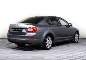 Подержанный автомобиль Skoda Octavia Liftback 2015 года (5 фото)
