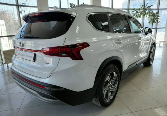 Подержанный автомобиль Hyundai Santa Fe 2020 года (5 фото)