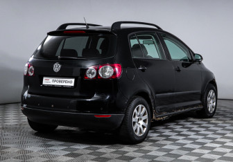 Подержанный автомобиль Volkswagen Golf Plus 2008 года (5 фото)
