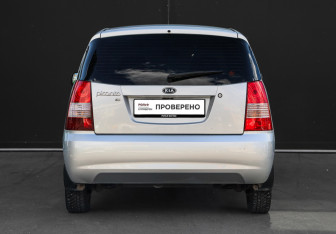 Подержанный автомобиль Kia Picanto 2007 года (5 фото)