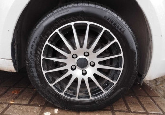 Подержанный автомобиль Skoda Octavia Liftback 2014 года (13 фото)