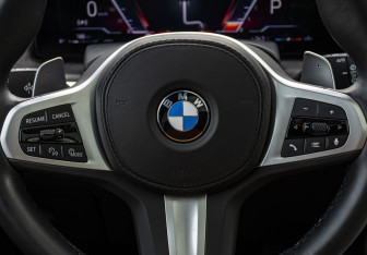 Подержанный автомобиль BMW X7 2024 года (11 фото)