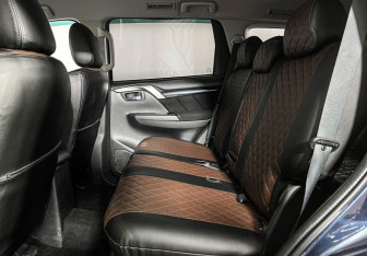 Подержанный автомобиль Mitsubishi Pajero Sport 2017 года (10 фото)